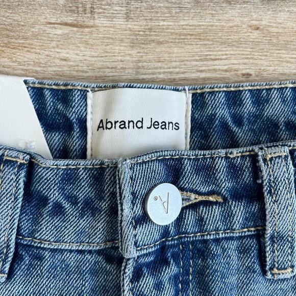 Abrand Jeans A High Relaxed Short in Alexa size 26 - Picture 3 of 4